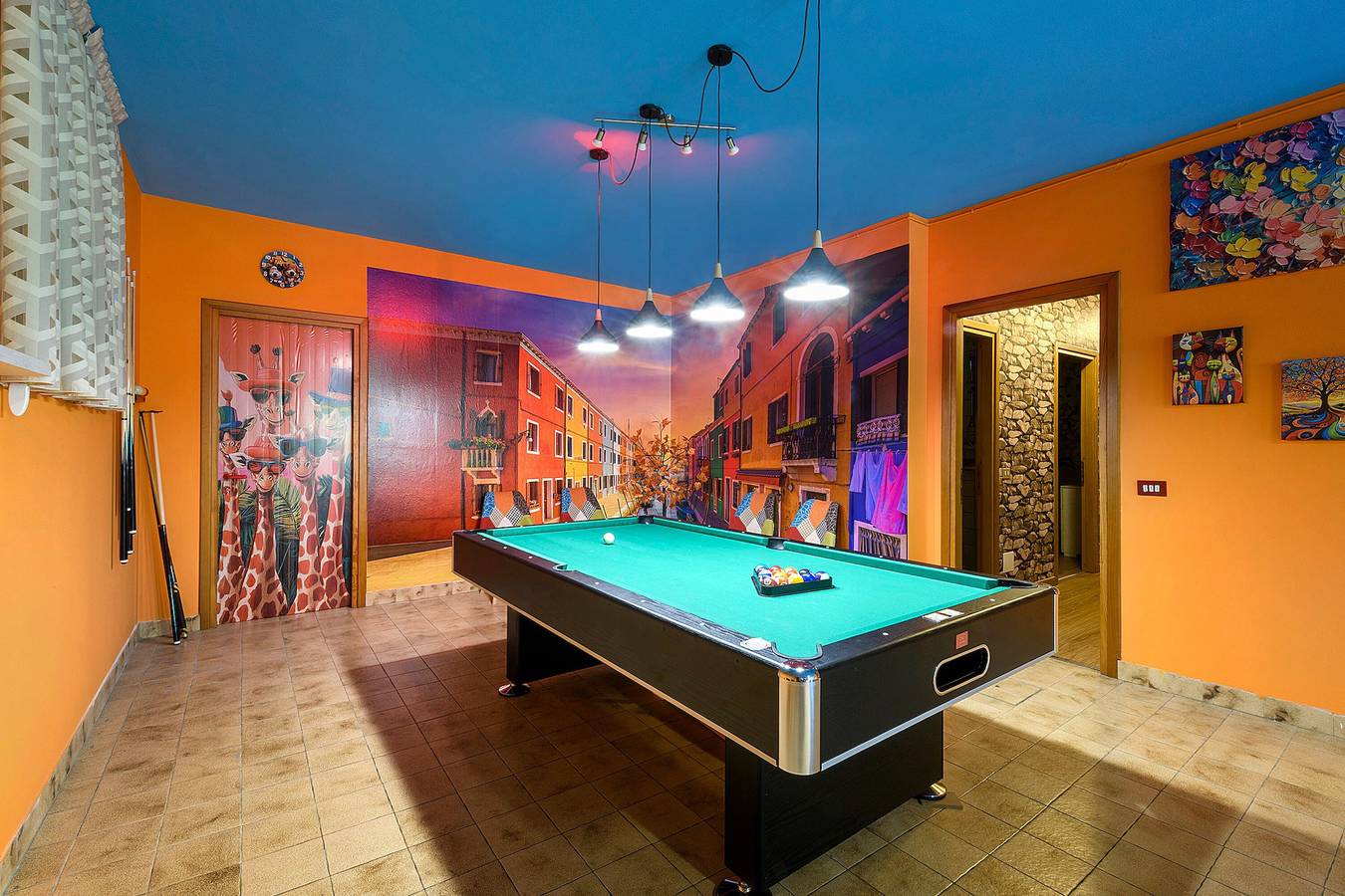 Lukas Home – Exklusive Villa mit Spielzimmer, privatem Garten, Grill, nahe am See in Merone, Brianza
