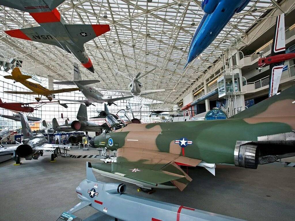 Looking for Quick Overnight? Free Airport Shuttle to Seatac Airpt! Breakfast in SeaTac, King County