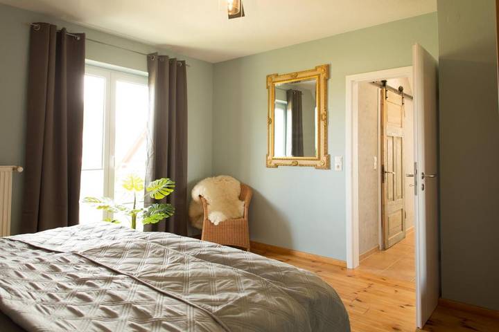 Ferienwohnung für 2 Personen, mit Balkon und Terrasse sowie Ausblick in Löningen - 2