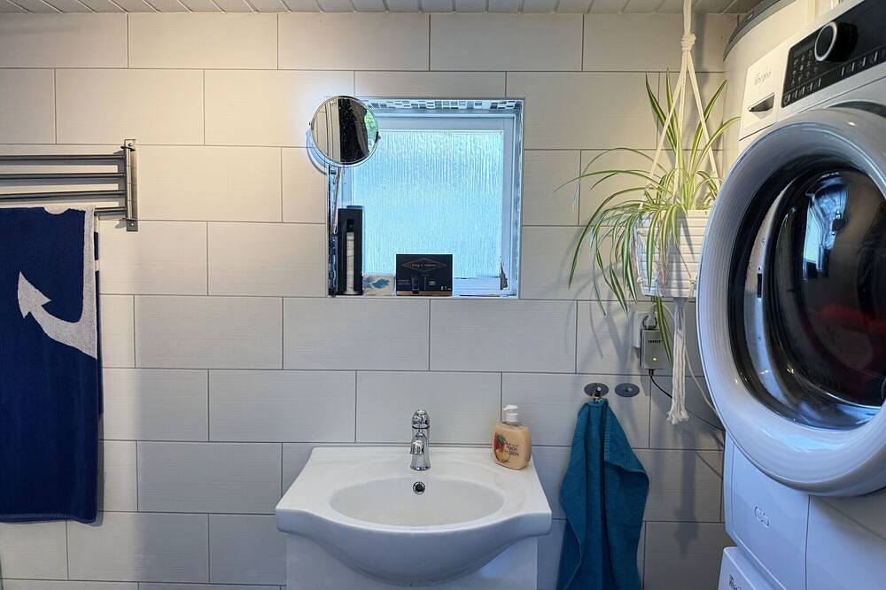 Charmantes rotes Ferienhaus in Väderstad – ruhige Landidylle in der Nähe von Tåkern | in Ödeshög, Vättern