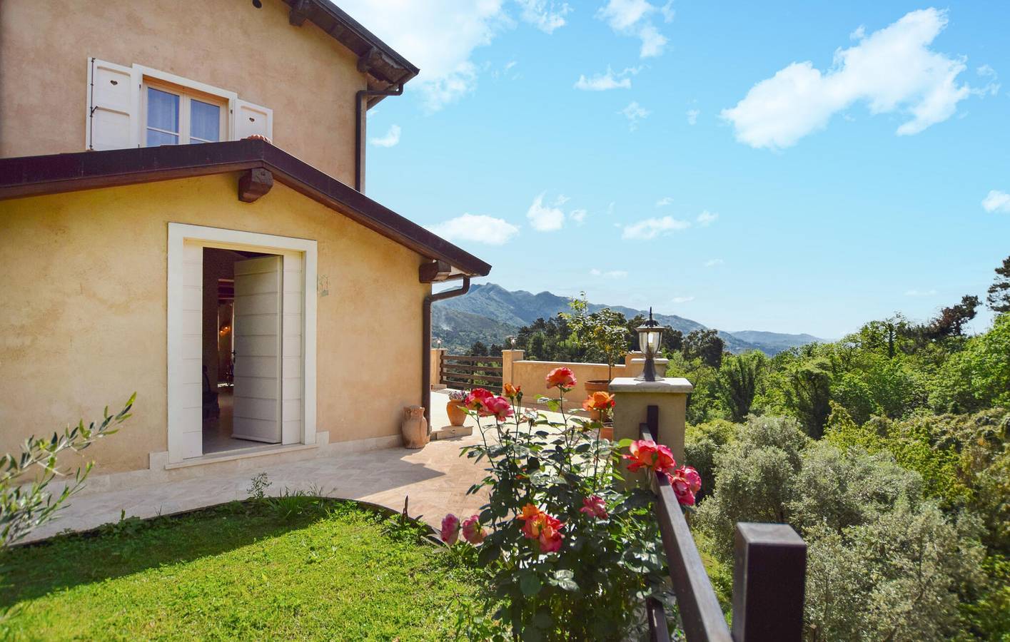 Appartement moderne avec AC, parking, jardin | Près de La piazza & Montignoso in Strettoia, Pietrasanta