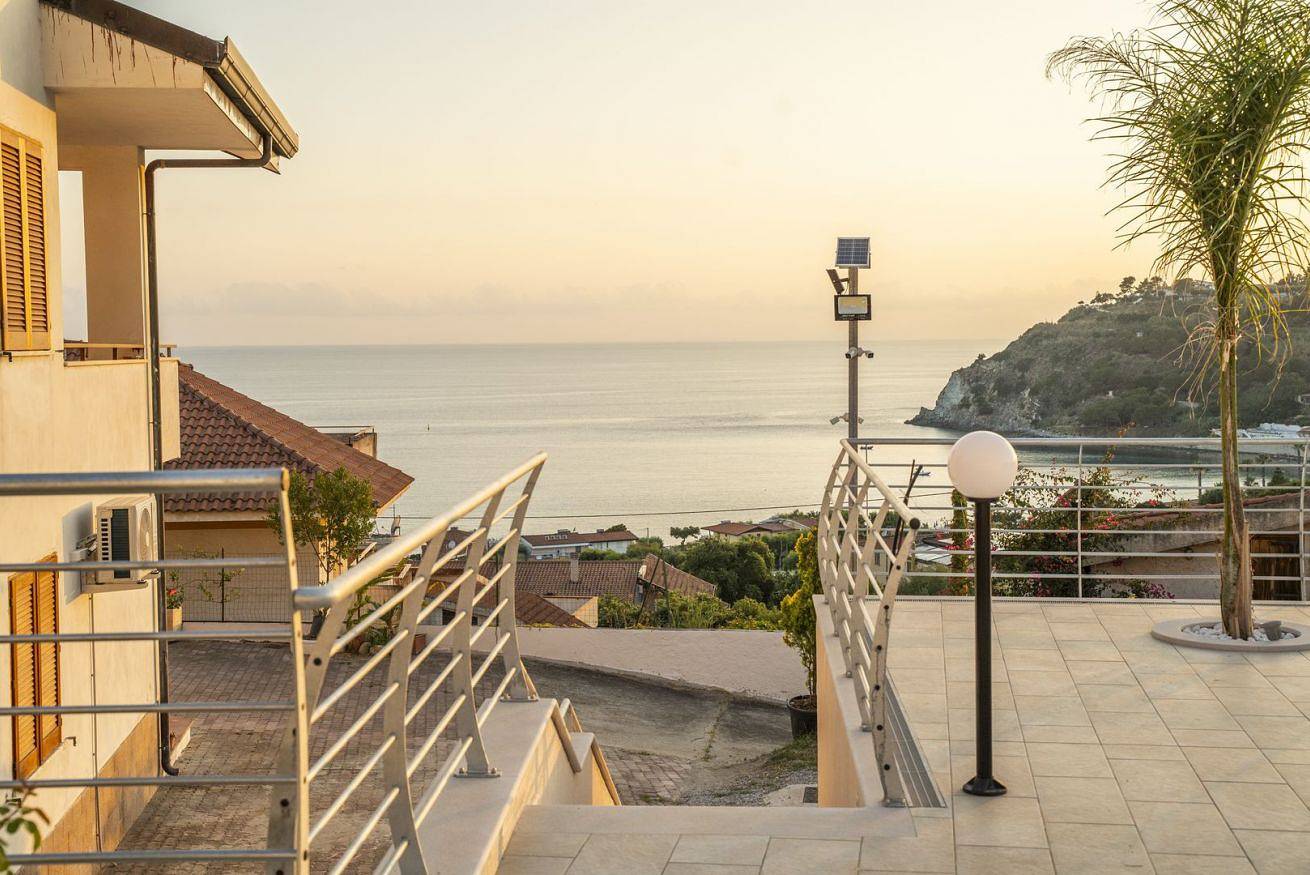 Ganze Wohnung, Villa Acquamarina fuer Gruppen und Familien in Capo Vaticano – Costa degli Dei in Santa Maria (Vibo Valentia), Vibo Valentia Provinz