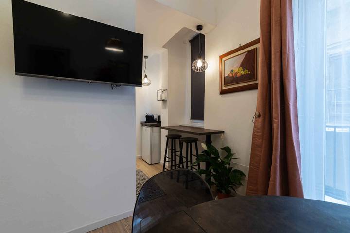 Entire holiday apartment, Holiday apartment in the middle of the city  in Castellammare (Palermo), Palermo