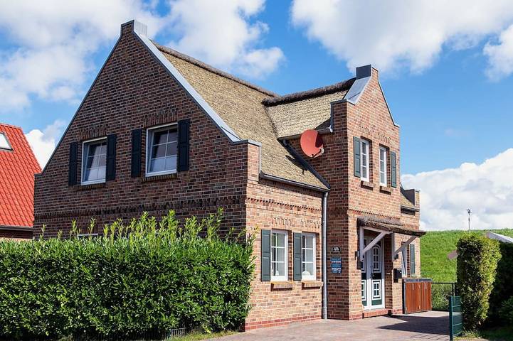 Ferienhaus für 4 Personen, mit Sauna und Garten in Greetsiel
