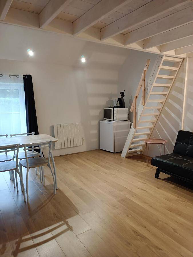 Gîte pour 4 personnes, avec jardin et terrasse à Miniac-Morvan - 3