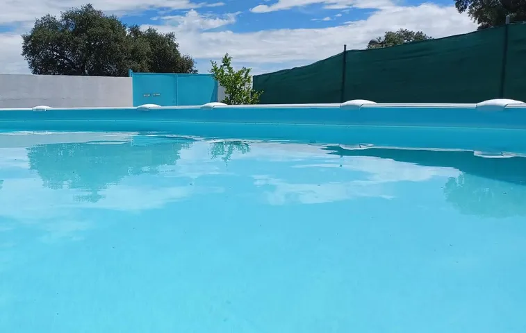 Casa de vacaciones para 6 personas, con vistas además de piscina y jardín, Se admiten mascotas - 1