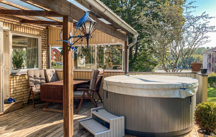 Ferienhaus für 8 Personen mit Garten in Tranås, Sommen