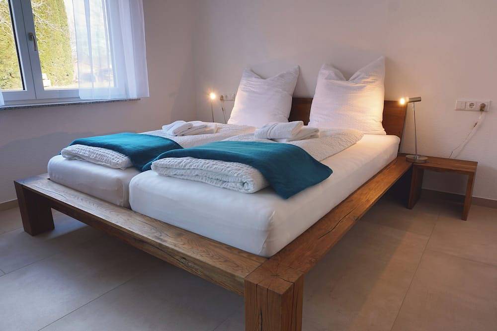 Ganze Wohnung, 3-Zimmer-Ferienwohnung \"Ölrettich\" - Ferienappartements Marschall-Hof in Bodnegg, Region Bodensee-Oberschwaben