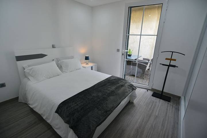 Gîte pour 4 personnes, avec terrasse à Caniçal - 2