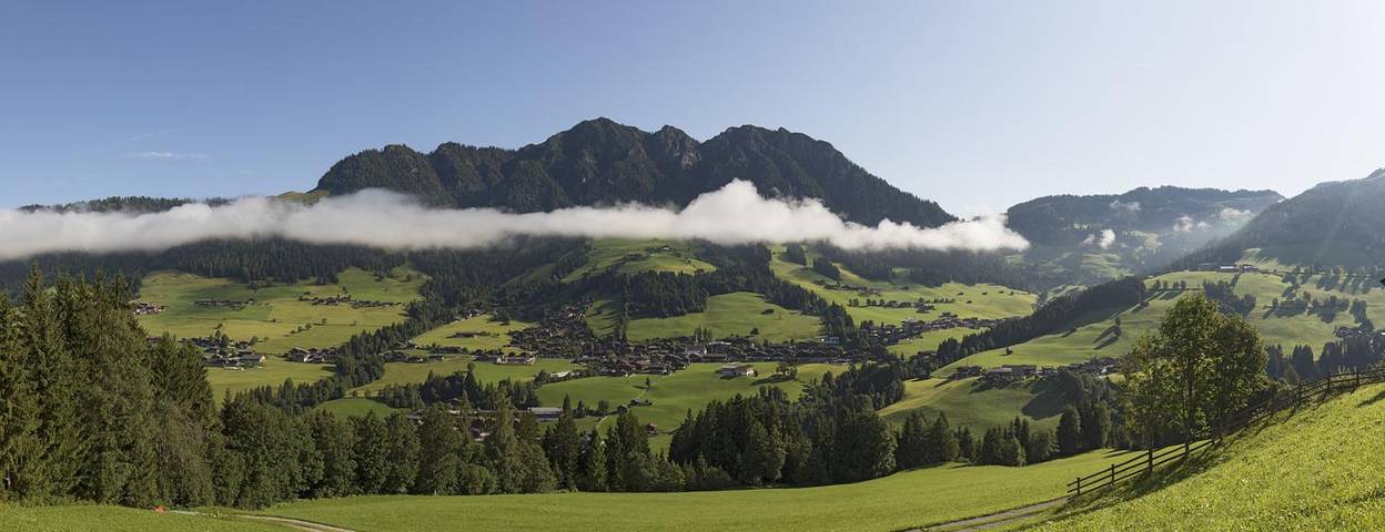 Ferienwohnung für 4 Personen, mit Terrasse und Ausblick in Alpbach