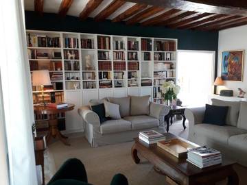 Gîte pour 6 personnes, avec jardin à Chabris