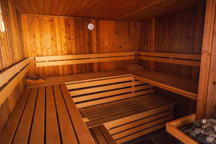 Ferienhaus für 18 Personen, mit Whirlpool und Sauna sowie Garten, mit Haustier im Ahrtal - 4