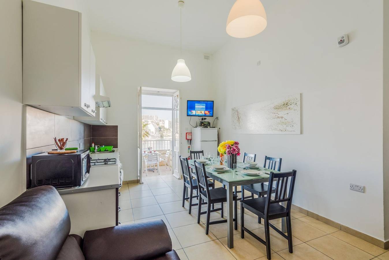 Entire apartment, Getawaysmalta - Blue Harbour Seafront 2-Bedroom Apartment in St Paul's Bay in St. Paul's Bay, Malta Island