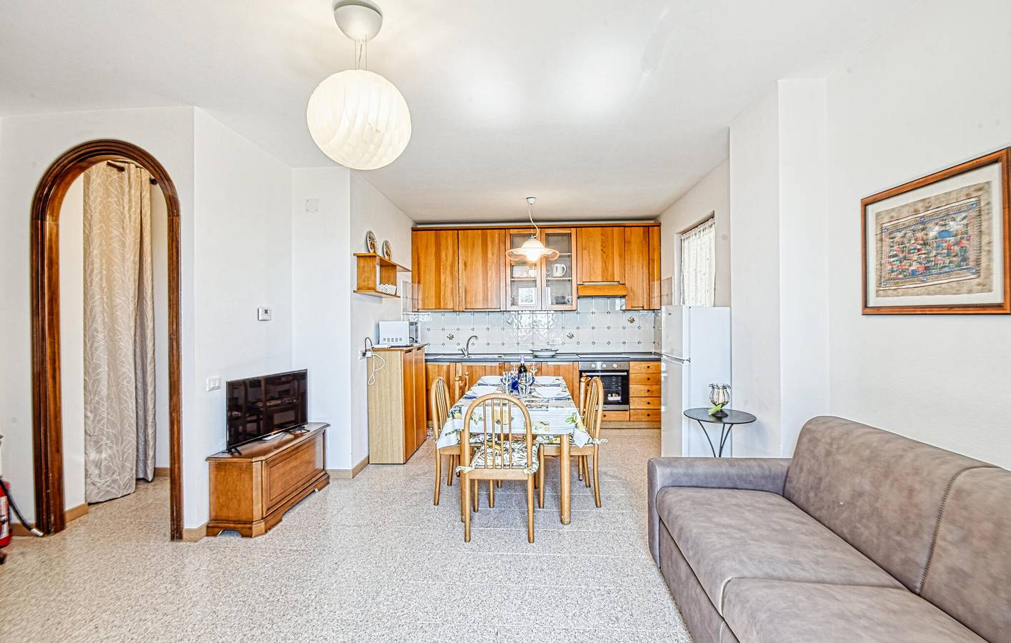 Appartamento intero, Appartamento per vacanze vista mare con parcheggio e WiFi in Recco, Riviera di Levante