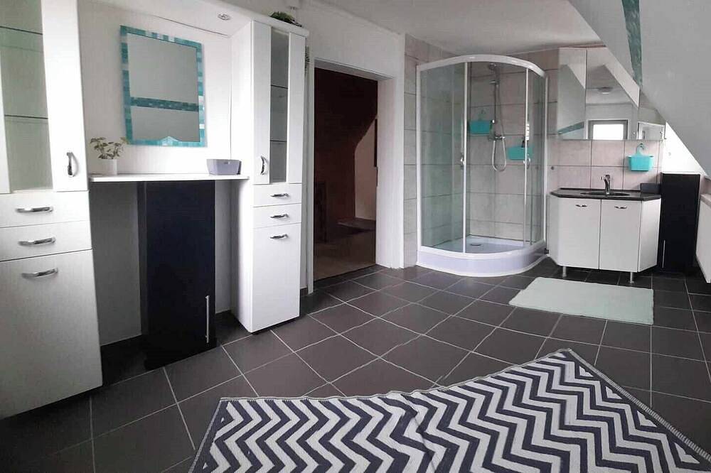 Ganze Wohnung, Ferienwohnung Hexenhäusla Ruhe und Entspannung im Herzen der fränkischen Schweiz in Gößweinstein, Frankenalb
