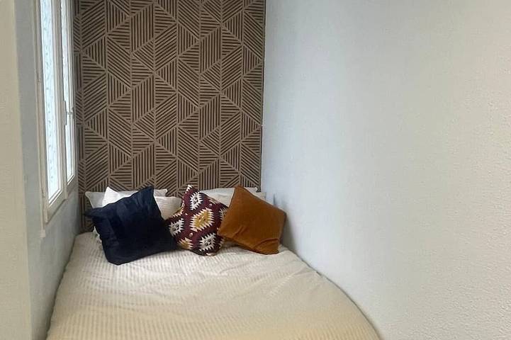 Apartamento entero, Bagnol Cosy - Cosy apartment for 3 people, 30 min from Avignon in Bagnols-sur-Cèze, Region de Nimes