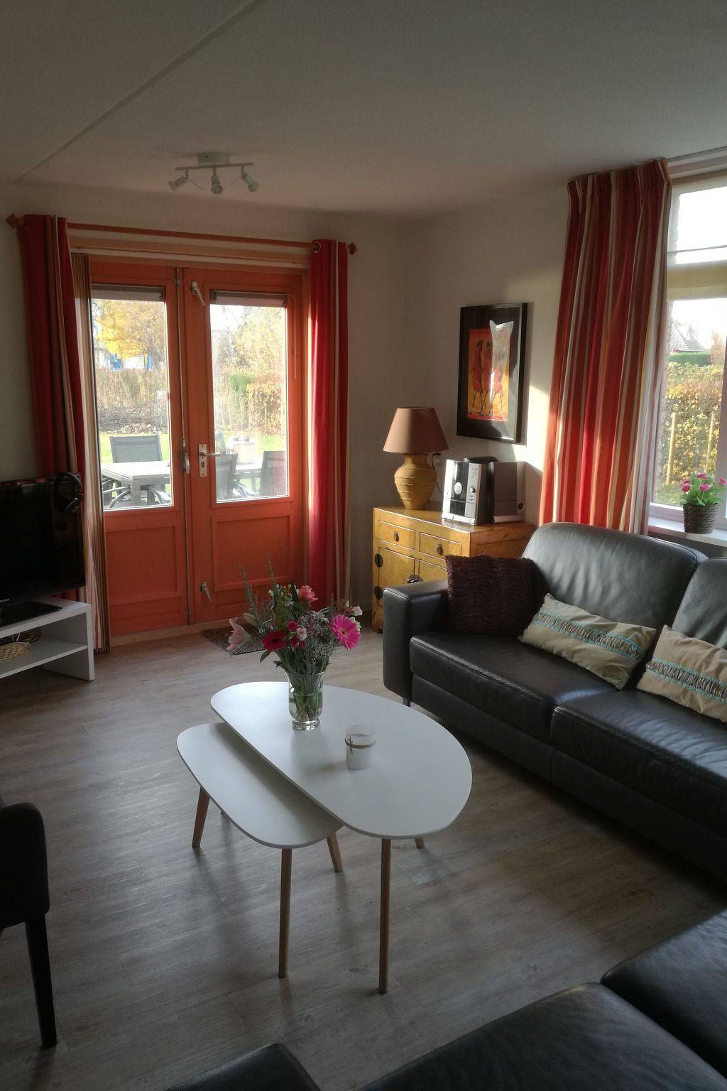 Einmalige, ruhige Ferienvilla im Grünen in Hoofdplaat, Zeeuwse Kust