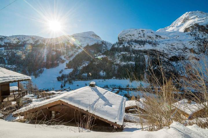 Chalet for 12 people, with balcony in Tignes