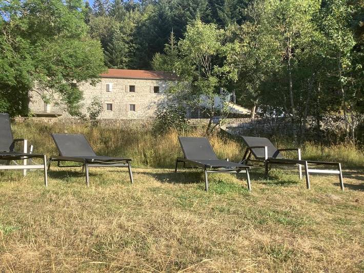 Location de vacances pour 12 personnes, avec Terrasse et Jardin à Usclades-et-Rieutord
