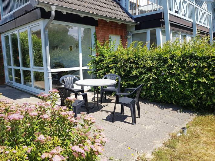 Bungalow für 3 Personen, mit Terrasse und Garten sowie Seeblick