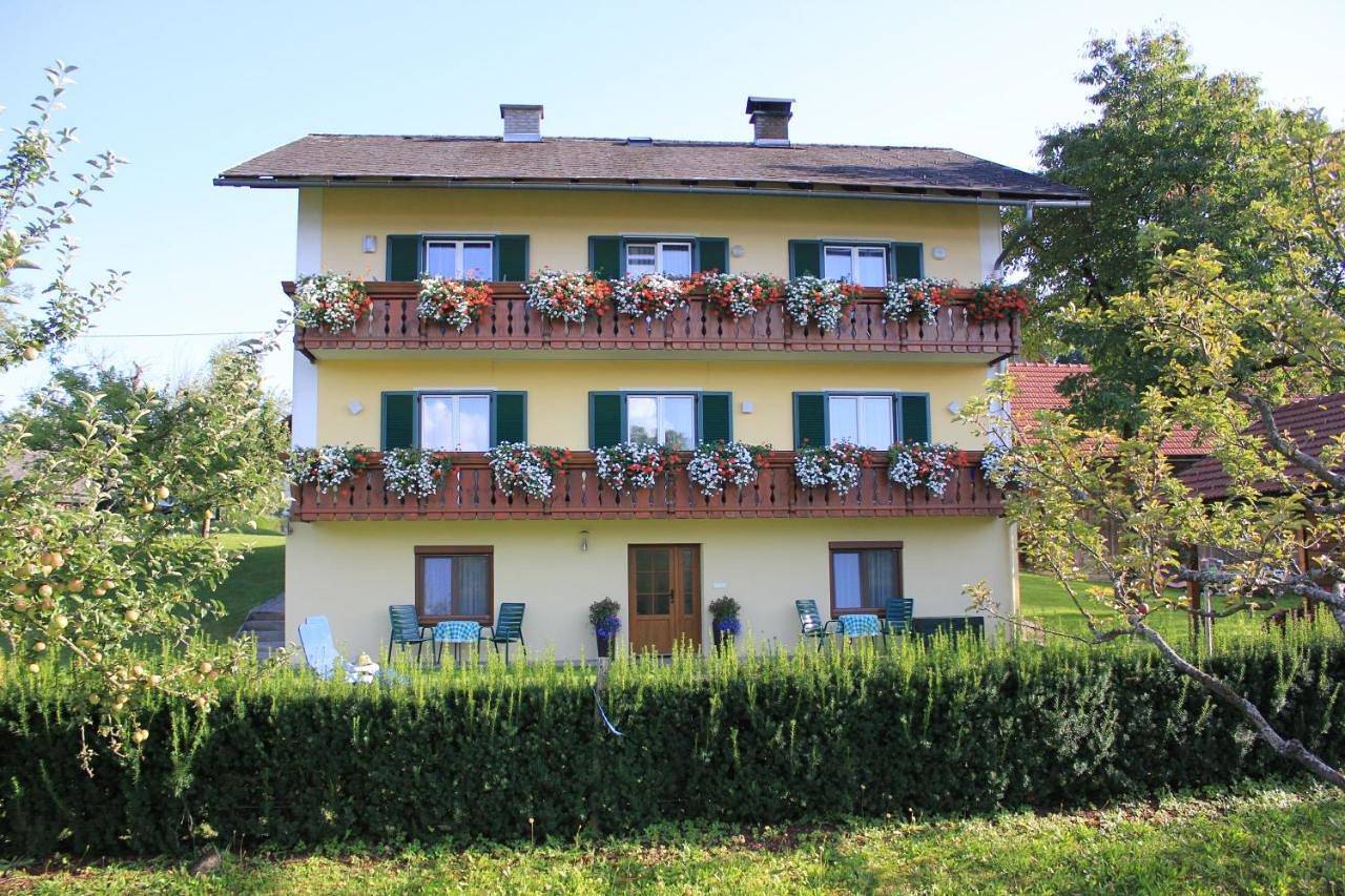 Ferienwohnung Appartment mit Privatbadestrand Kusternighof in Velden am Wörther See, Villach-Land
