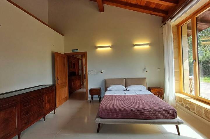 Location de vacances pour 5 personnes, avec terrasse et jardin à Ea - 4