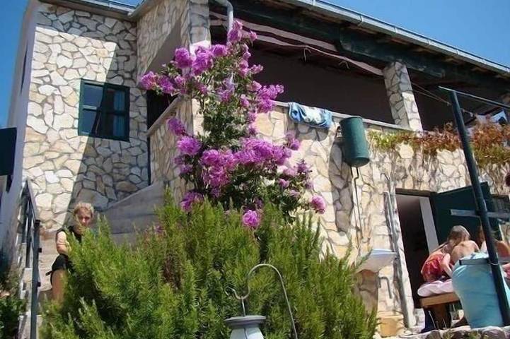 Ferienwohnung für 6 Personen, mit Garten, mit Haustier auf Pasman