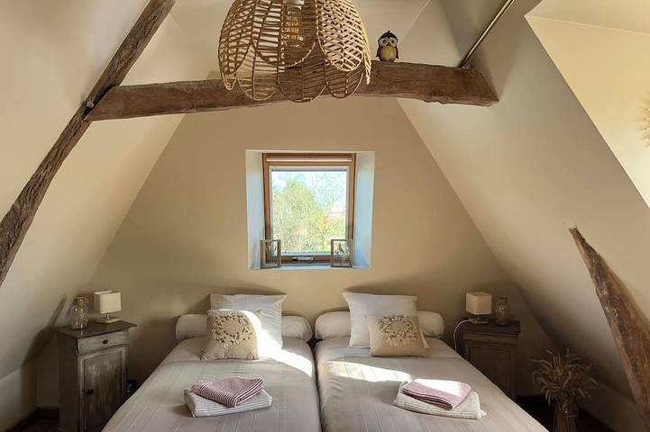 Gîte pour 12 personnes à Hotot-en-Auge - 2