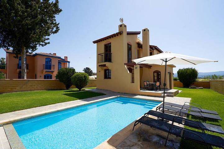 Ferienhaus für 5 Personen, mit Balkon und Garten auf Zypern