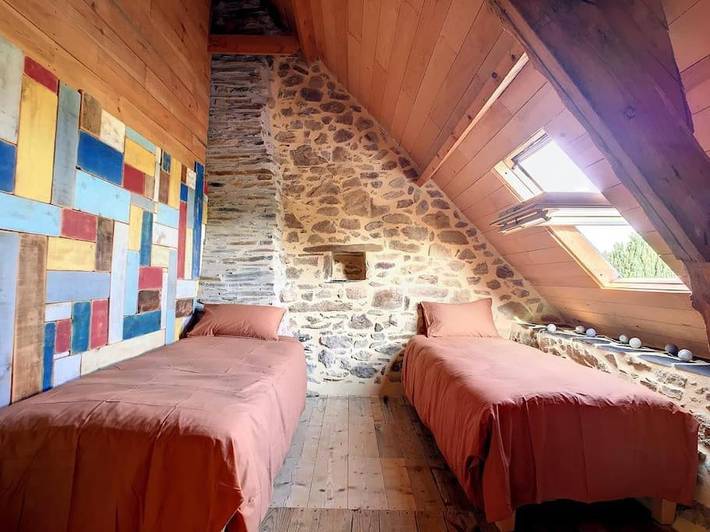 Location de vacances pour 4 personnes, avec vue ainsi que jardin et terrasse à Saint-Congard - 3