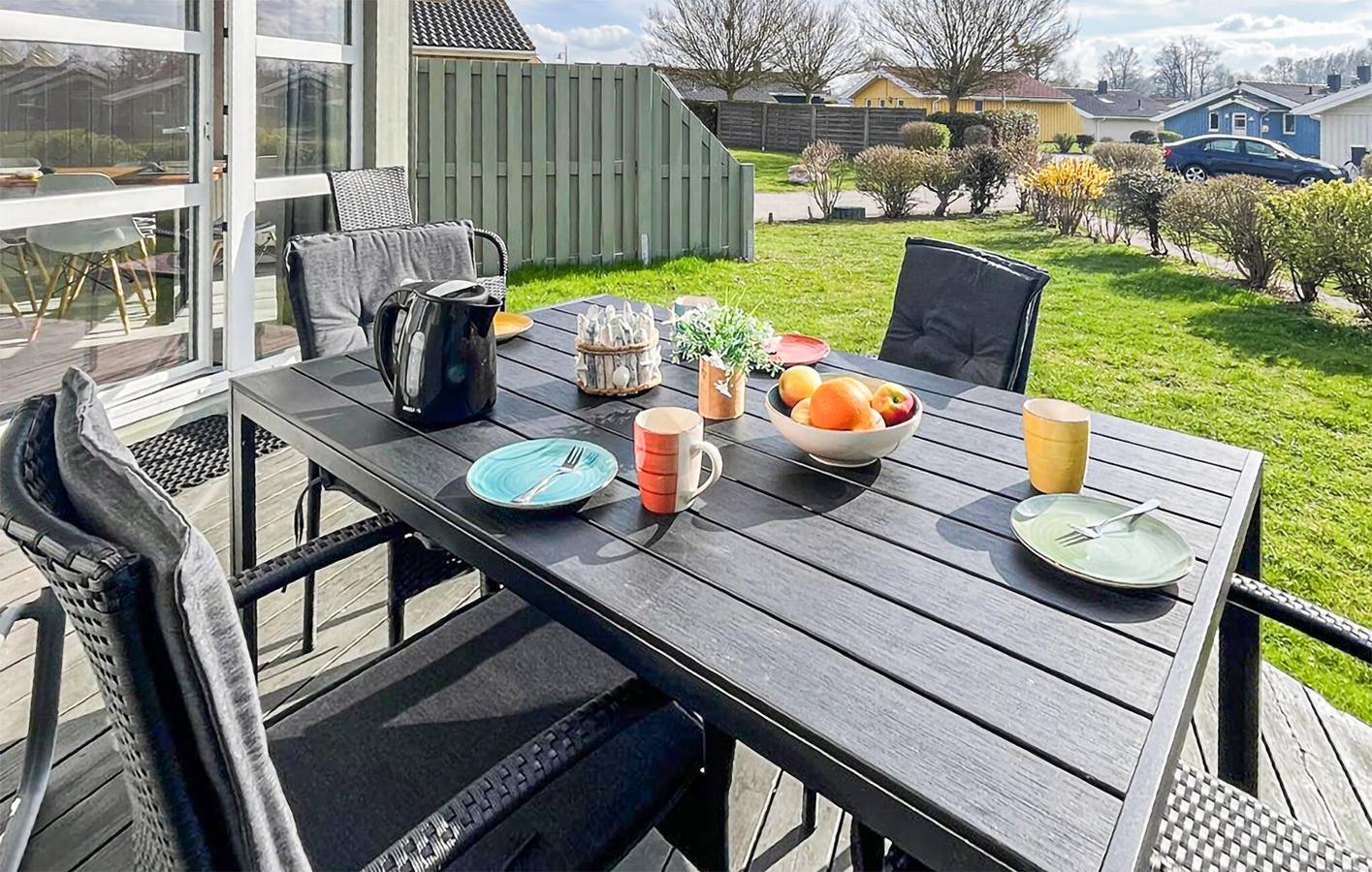 Appartement am Strand mit Parkplatz, Terrasse und TV in Schönhagen, Brodersby