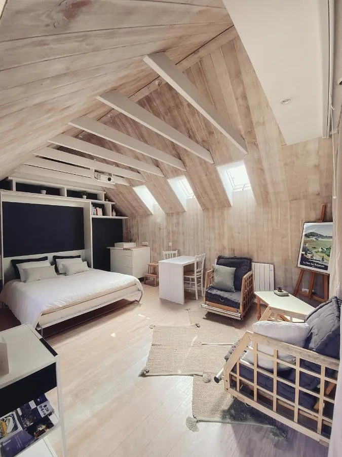 Chambre d’hôte pour 2 personnes, avec terrasse ainsi que vue et jardin, animaux acceptés - 1