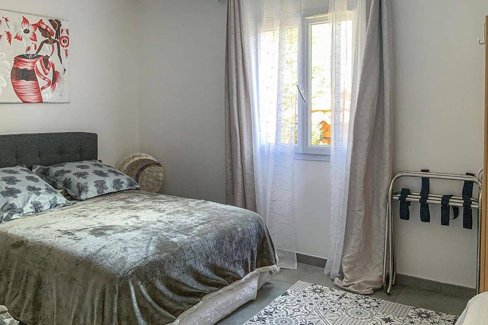 Gorgeous home in Mallemort in Mallemort, Région d'Arles