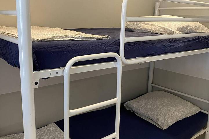 Gîte pour 5 personnes, avec terrasse et jardin dans Plage La Capte - 2