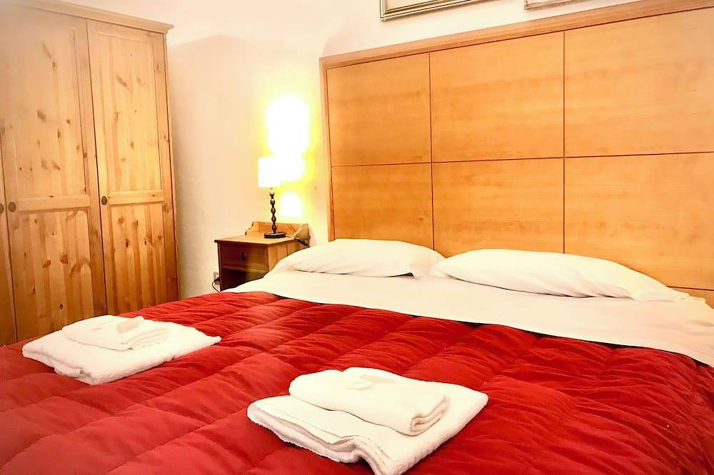Ganze Wohnung, Le Sibille in der Nähe des Kolosseums, Terrasse, Wlan, Babybett. Letzte Minute! in Rom Zentrum, Rom