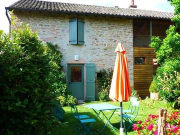 Gîte pour 2 personnes, avec jardin en Bourgogne-Franche-Comté