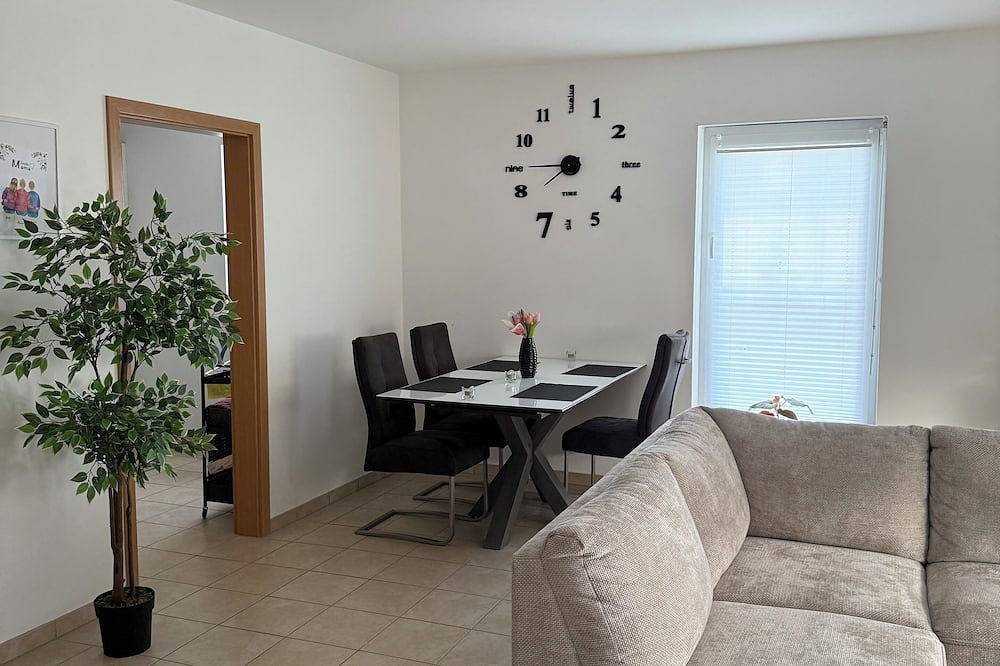 Ganze Wohnung, Modernes Apartment in Orscholz in Saarschleife, Mettlach