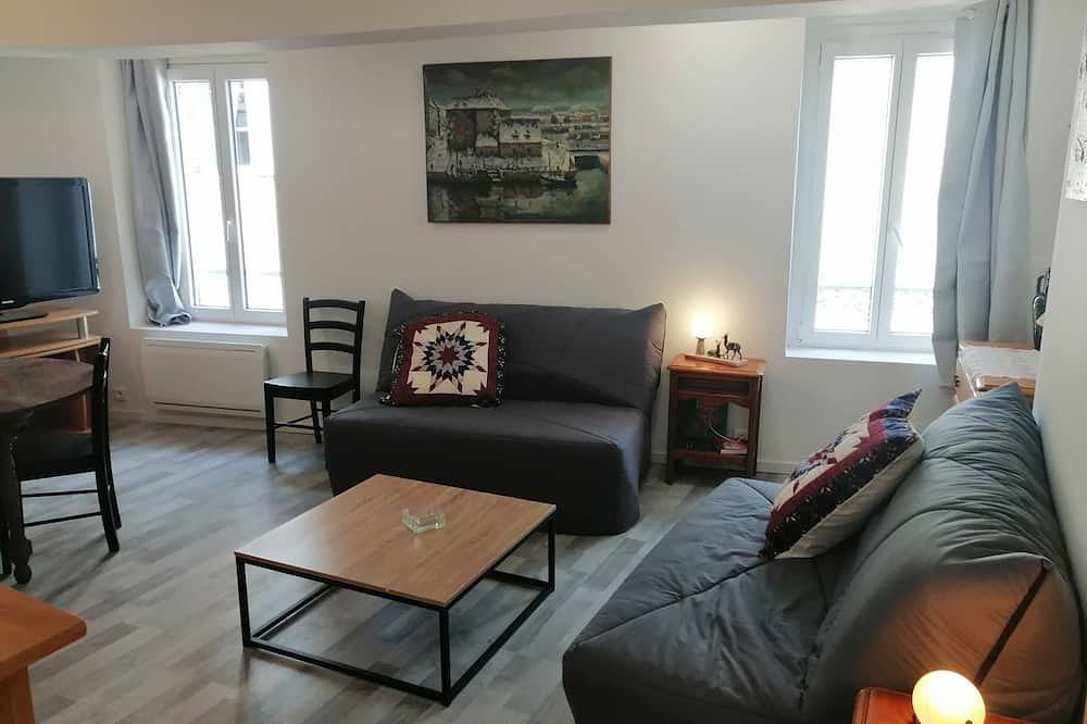 Appartement entier, Logement entier  paisible ,central, et confortable in Courtenay, Région de Montargis