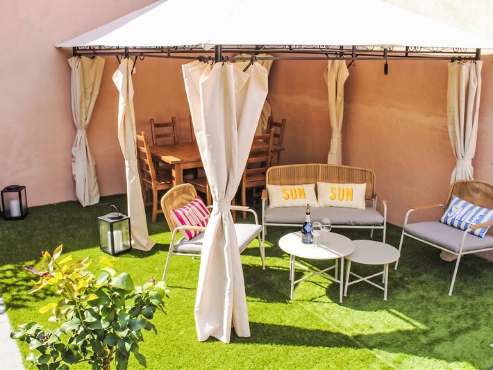 Location de vacances pour 4 personnes, avec jardin et terrasse dans Carlazzo