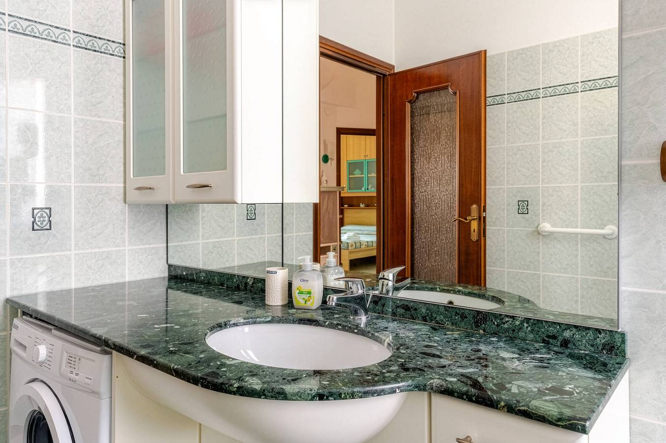 Apartamento entero, Apartamento Superior a 950 metros del mar in Albisola Superiore, Riviera di Ponente