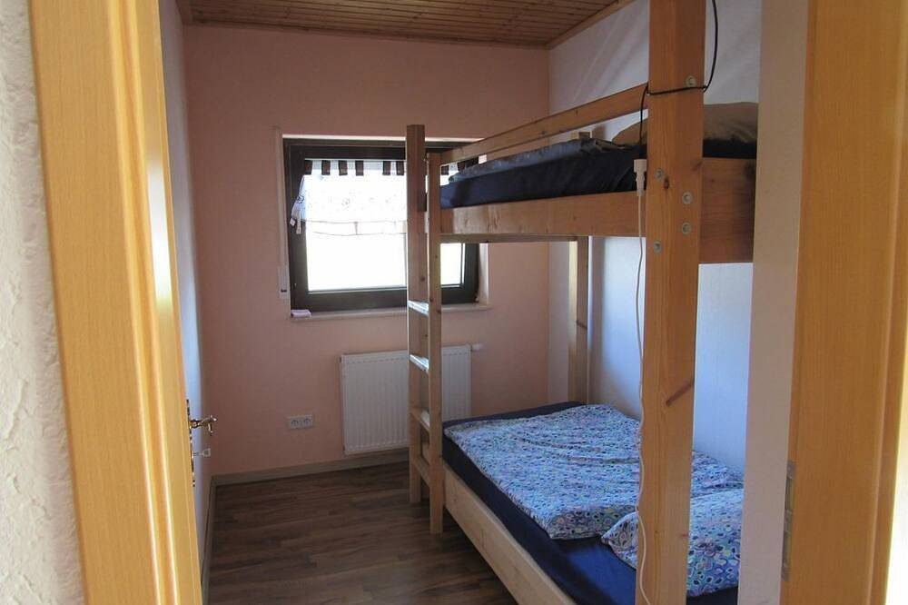 Ferienhaus am Felsen - Ferienhaus, Dusche, Wc, 2 Schlafräume in Trulben, Landkreis Südwestpfalz
