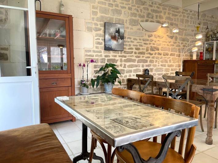 Location de vacances pour 8 personnes, avec jardin à Vérines - 3