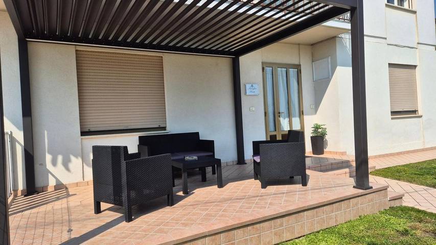 Entire apartment, Meneghin House Apartment with Wi-Fi and Air Conditioning in San Zenone degli Ezzelini, Treviso Province
