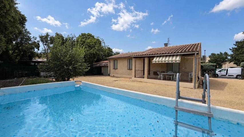 Maison de vacances pour 6 personnes, avec Balcon ainsi que Terrasse et Piscine