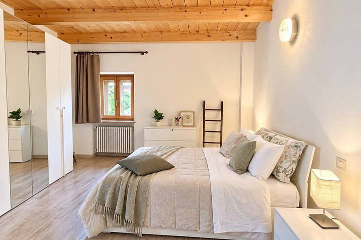 Appartamento intero, QuickHome La Sosta - Una Camera da Letto Appartamento, Ospiti Massimo 4 in Piverone, Canavese