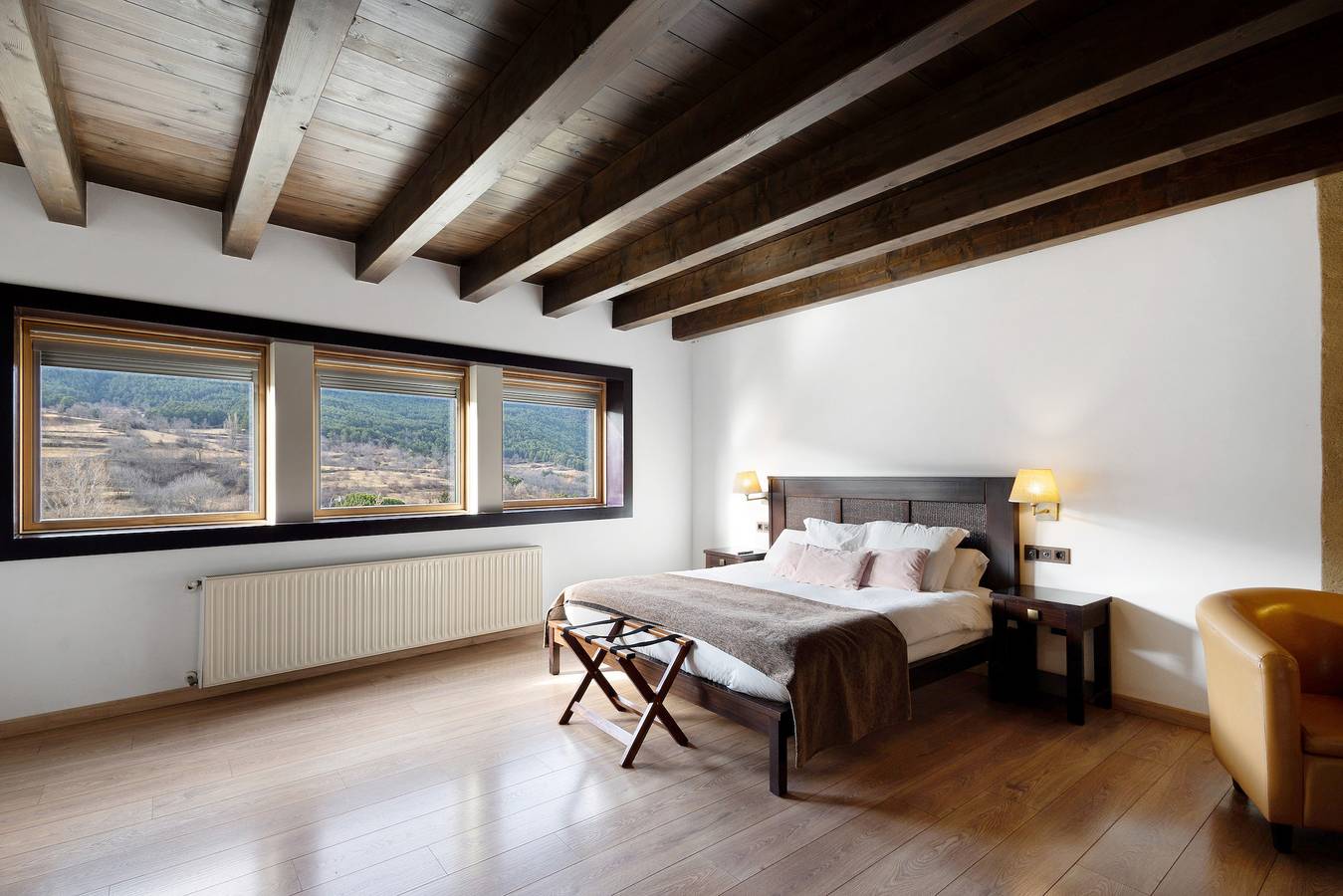 Camera "Comfort" con vista montagna, terrazza condivisa e Wi-Fi in El Pont de Bar, Pirenei catalani