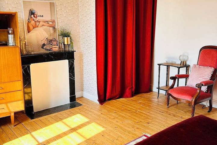 Location de vacances pour 10 personnes, avec jardin et terrasse, animaux acceptés à Monceaux-en-Bessin - 4