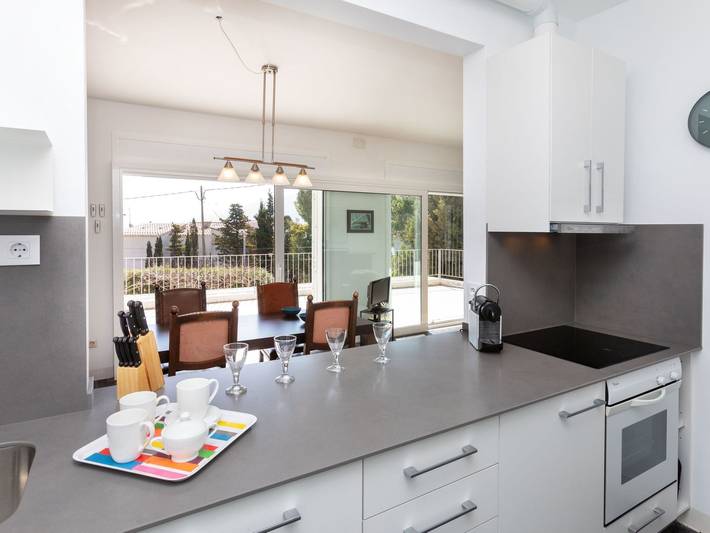 Ferienwohnung für 5 Personen, mit Terrasse und Garten in Llanca - 3