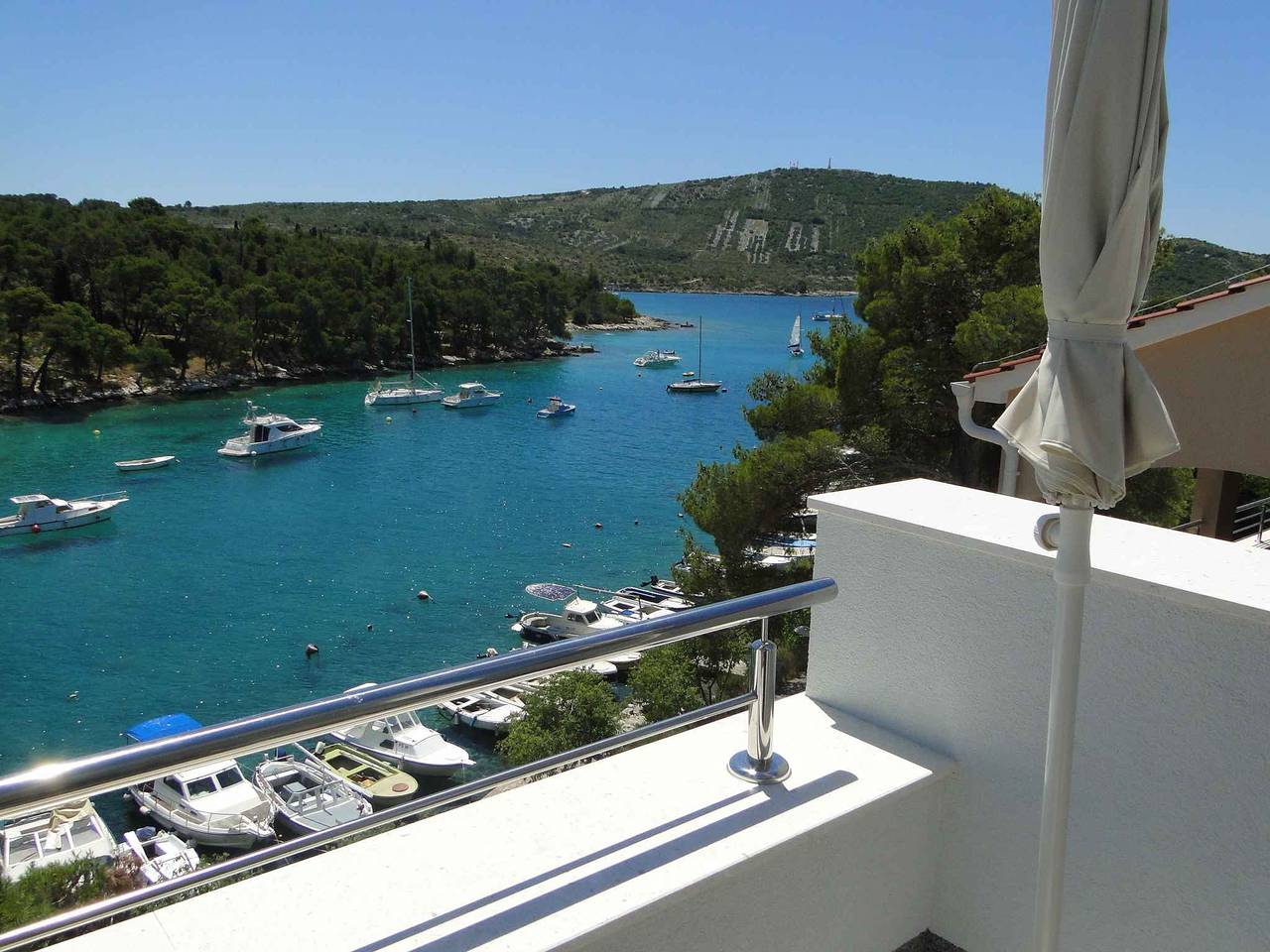 Ganze Ferienwohnung, Ferienwohnung mit Meerblick direkt am Meer  in Primosten, Šibenik-Knin