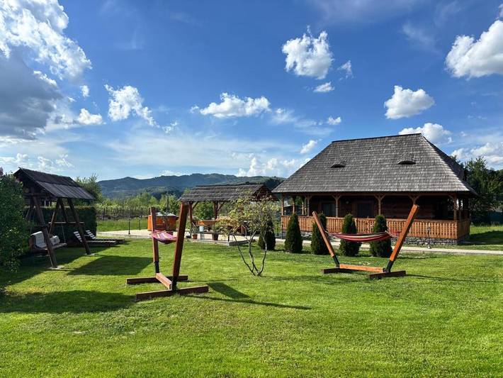 Maison d’hôte pour 2 personnes, avec jardin et jacuzzi, adapté aux familles en Roumanie - 2